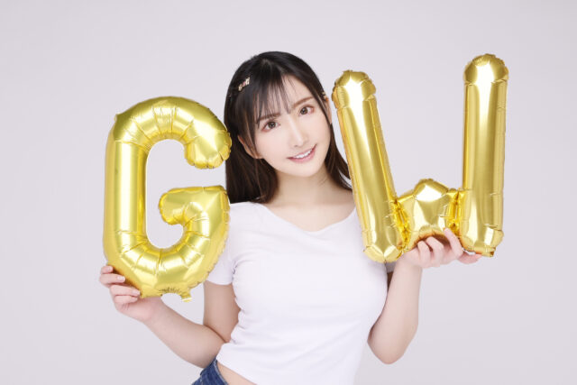 今日は楪カレンちゃんに根掘り葉掘りインタビュー！「GW大感謝祭2022」大好評開催中！