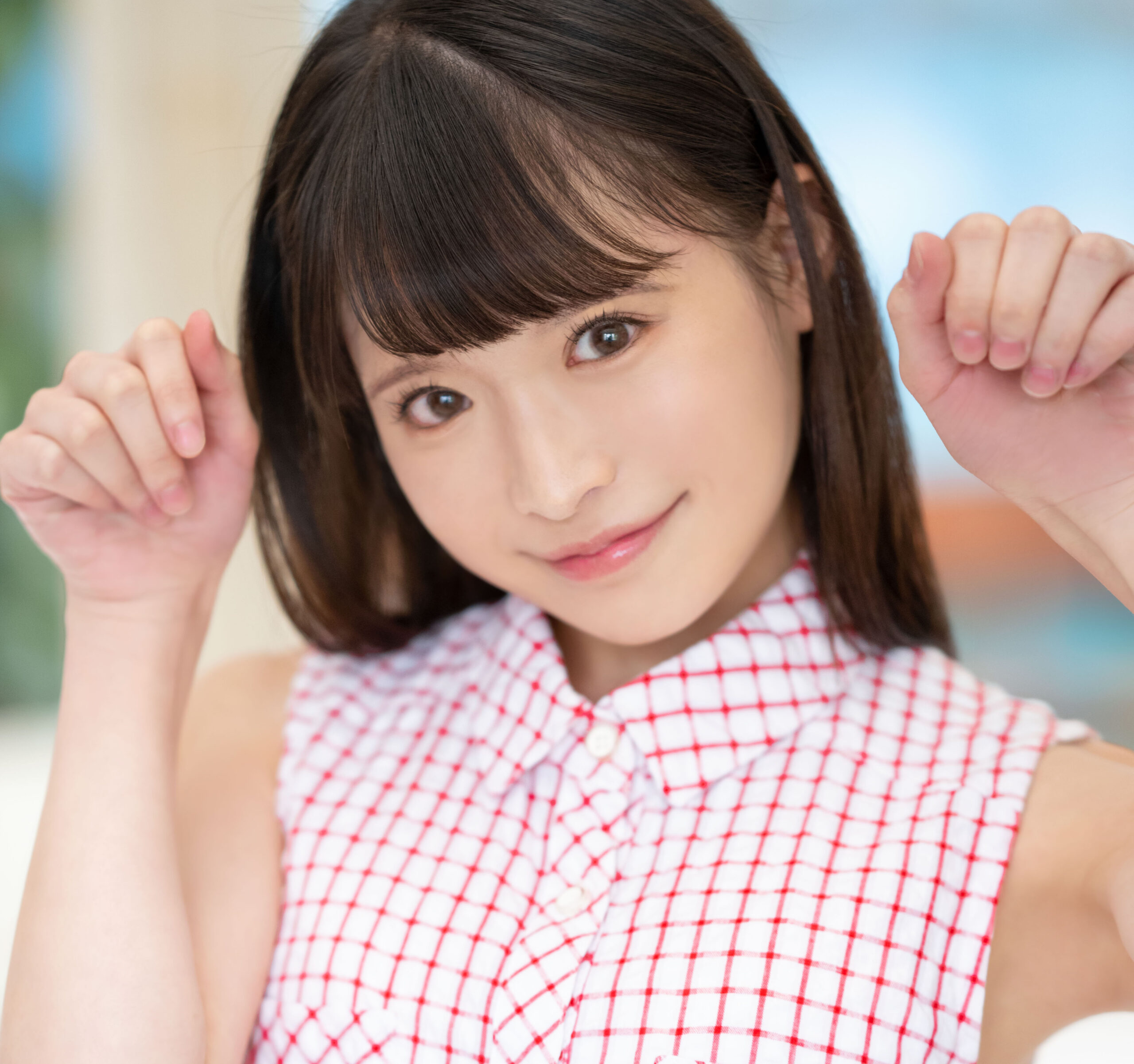 MOODYZ専属の新人・虹色ぐみさんは「おかずアイドル」としてAV女優デビュー。